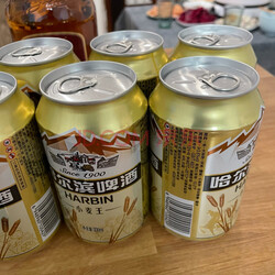 哈尔滨 小麦王啤酒 330ml*24听 整箱装 实拍图