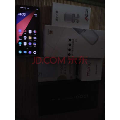 vivo iQOO 5 Pro 传奇版怎么样透过表面看真相！质量差不差？