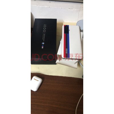vivo iQOO 5 Pro 传奇版怎么样透过表面看真相！质量差不差？