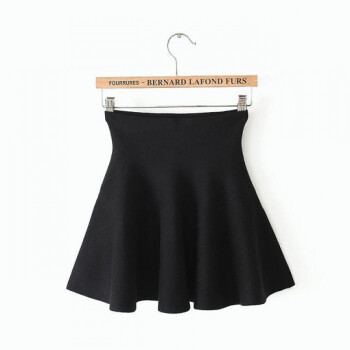 黑色百折短裙