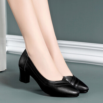 百丽中年妈妈鞋单鞋女真皮春秋舒适软底皮鞋中跟粗跟防滑工 黑色5厘米