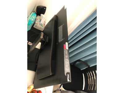 2,飞利浦27e1n5900e面板屏幕非常漂亮,比想象中的还要大一些,安装很