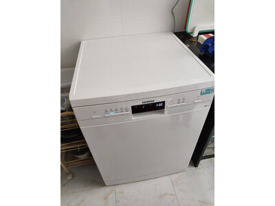 回答问题:美的jv20洗碗机和hm60洗碗机的区别,选择哪个好