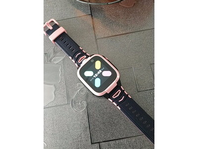 1,大家可以选择荣耀手表gs pro智能手表小朋友非常喜欢,这是第二个