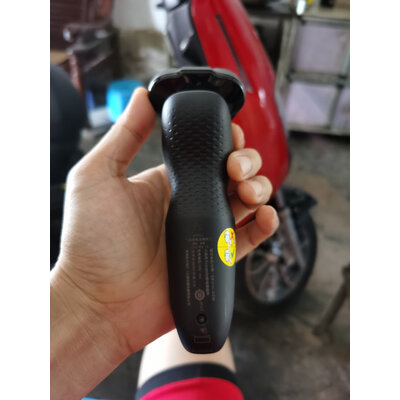 图文对比点明区别：博朗m4200cs和飞利浦s5351都说说选择哪个好些？应该怎么样选择！