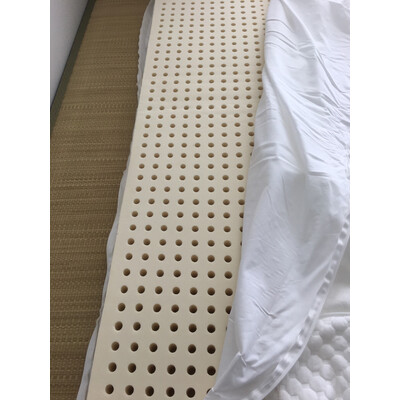 入手区别：金可儿托珀X与繁星最好选择是哪个好呢！