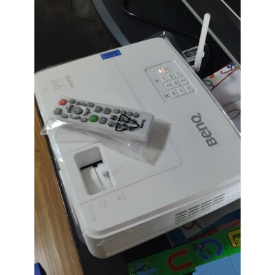 深入评测明基e500jd怎么样呢投影仪明基e500jd评测好不好