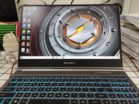 神舟(hasee)战神zx6-cu5ds同事和我使用分享!