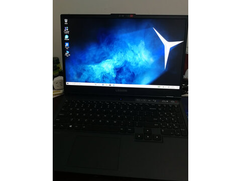 机械革命z3pro和x8pro区别大么，哪个好点!是否还行