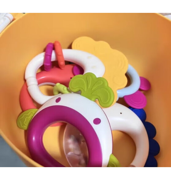 BFU婴儿玩具手摇铃新生儿礼盒牙胶安抚玩具0-1岁婴儿礼物抓握训练