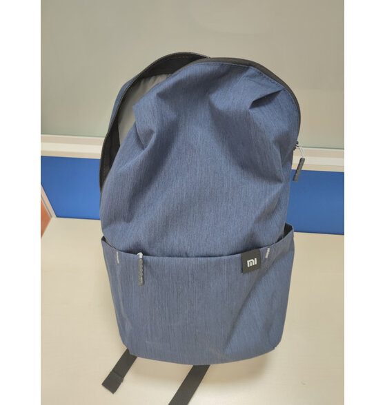 小米(mi)小背包10l 多场景适用书包 舒适不勒好用吗?是国产吗?