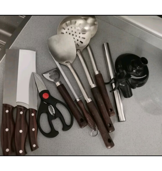 拜格（BAYCO）刀具套装11件套菜刀剪刀锅铲勺刀座厨具
好用吗？为什么我后悔买晚了？