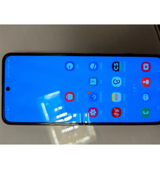 三星 SAMSUNG Galaxy Z Flip4怎么样？评测反馈很好吗？