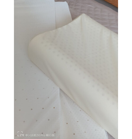 金橡树泰国乳胶原液进口床垫双人床垫榻榻米 1.8米*2米
怎么样？评测反馈很好吗？
