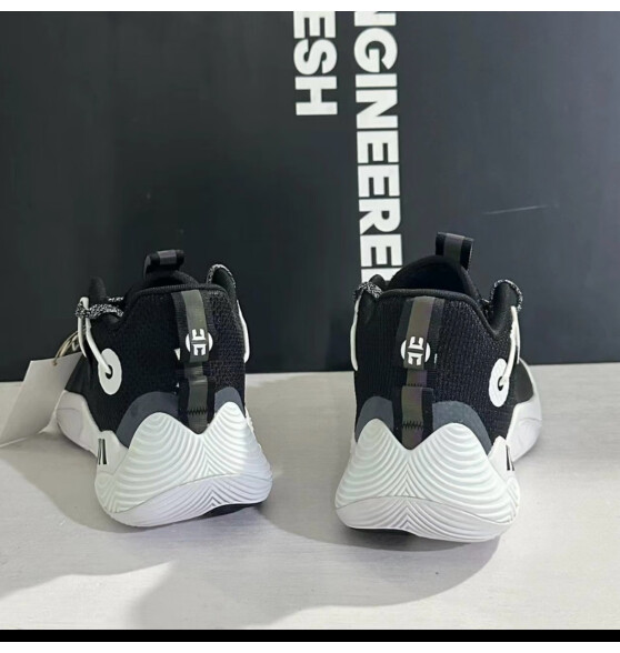 adidas哈登Stepback 3签名版中帮实战篮球运动鞋男子阿迪达斯官方 黑/白 44