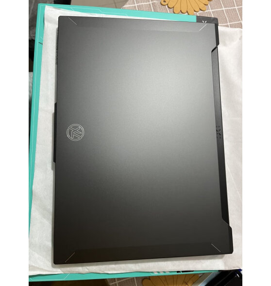 华硕天选5 Pro 24核酷睿i9 16英寸电竞游戏本 笔记本电脑(i9-13980HX 16G 1T RTX4060 2.5K高亮高刷)青