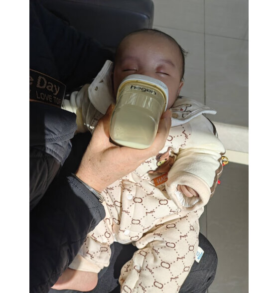 爱他美（Aptamil）澳洲进口白金版婴幼儿配方牛奶粉新西兰原装进口900g 3段3罐