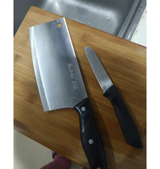 张小厨菜刀刀具套装菜板厨房用品厨具案板锅铲切菜刀全套砧板
值得买吗？是哪里生产的？