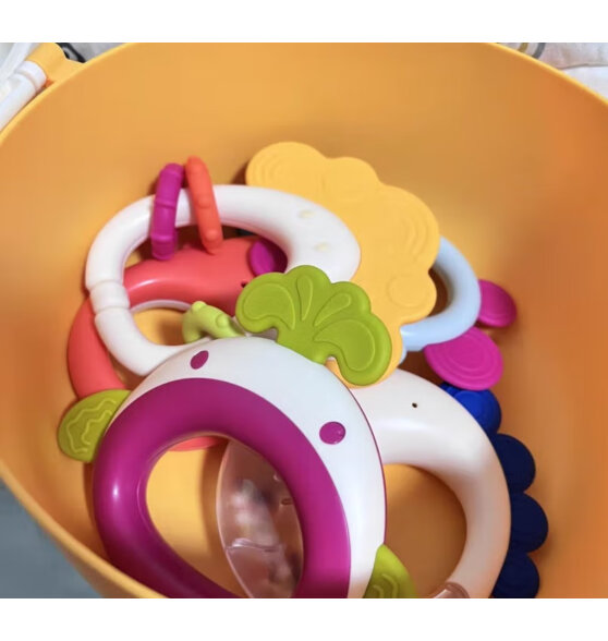 BFU婴儿玩具手摇铃新生儿礼盒牙胶安抚玩具0-1岁婴儿礼物抓握训练
