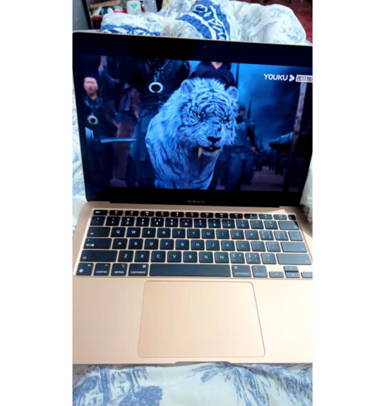 苹果（Apple）MacBook Air 13.3英寸 M1芯片 学生轻薄办公笔记本电脑 深空灰色 M1芯片8G+256G