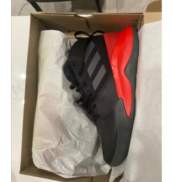 adidas OWNTHEGAME团队款实战篮球运动鞋男子阿迪达斯官方 黑色/红色 47