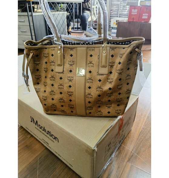 mcm女包 中号托特包印花子母单肩手提包mwpcsvi01co001 干邑色怎么样