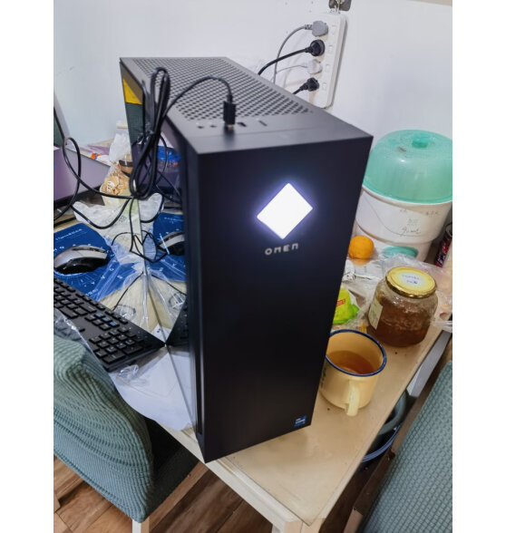 惠普（HP）暗影精灵9台式电脑 游戏台式机主机 侧透 13代i7-13700F RTX3060ti 8G独显 16G XMP 512GSSD