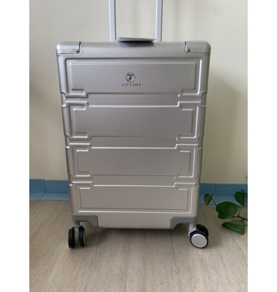 杰西尼（JIEXINI）铝镁合金行李箱男女铝框拉杆质量好吗？体验感受如何？