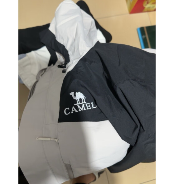 骆驼（CAMEL）冲锋衣男女防污防水三合一两件套情侣款加厚保暖外套 A13CA70125咋样(骆驼冲锋衣是哪个国家的品牌)