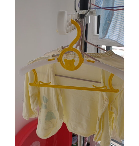 COOKSS 儿童衣架婴儿多功能晾衣
值得买吗？是哪里生产的？