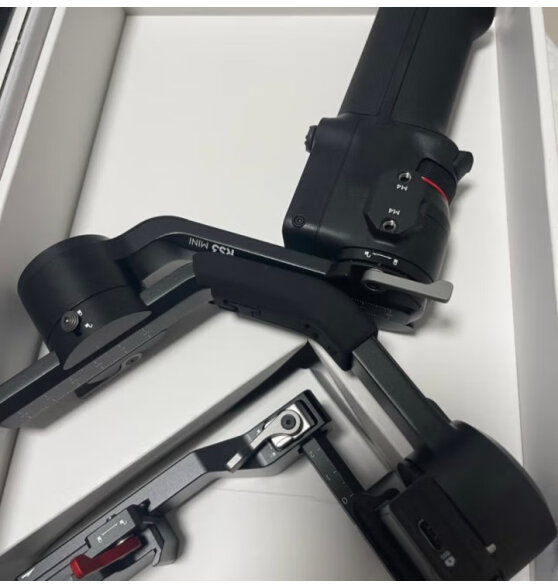 大疆 DJI RS 3 Mini 如影微单稳定器手持云台 单反相机智能拍摄 三轴防抖 大疆云台稳定器