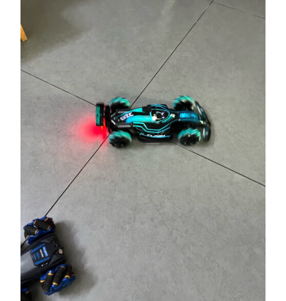 活石（LIVING STONES）儿童玩具rc遥控汽车遥控车喷雾漂移F1赛车男孩玩具新年礼物 36CM黑蓝F1