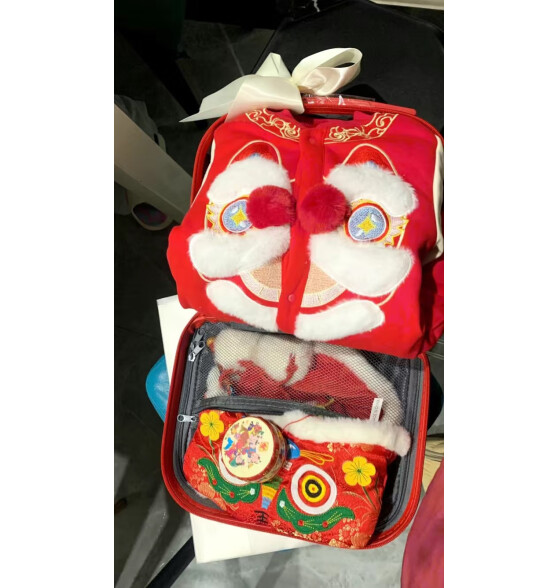 兰咖小熊（Lan Ka xiao xiong）新生的儿见面礼盒婴儿礼物满月衣服套装母婴用品满周岁国风新年红 瑞兽呈祥B款礼盒 66cm(0-6个月宝宝)