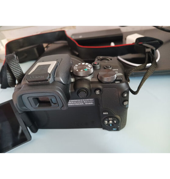 佳能（Canon）EOS R10 微单相机 轻量小型高性能数码照相机 家用旅行学生vlog相机 R10+RF-S 18-45mm套机