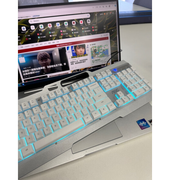 AOC 真机械手感键盘鼠标套装有线静音电竞游戏吃鸡LOL背光电脑笔记本办公套装 炫酷黑-单键盘