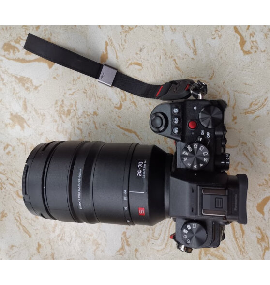 松下S5（Panasonic）全画幅微单相机 数码相机 约2420万有效像素 5轴防抖 双原生ISO V-Log内置