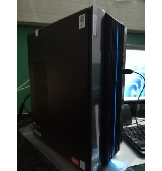 联想(Lenovo)GeekPro 2023设计师游戏台式电脑主机(13代i5-13400F RTX3050 16G 512GB SSD )