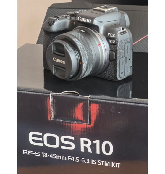 佳能（Canon）EOS R10 微单相机 轻量小型高性能数码照相机 家用旅行学生vlog相机 R10+RF-S 18-45mm套机