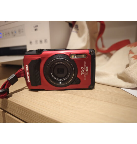 奥之心TG-7 数码相机 多功能运动相机 tg6照相机 卡片机 微距潜水 户外旅游 4K视频 红色