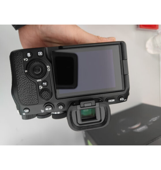 索尼（SONY）ILCE-7M4全画幅微单数码相机4K 60p视频录制 sony a7m4 五轴防抖A7M4 A7M4单机身 官方标配下拉详情可见套餐介绍