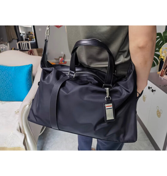 博牌Bopai旅行包手提行李包男女健身包休闲袋短途安全好用吗？质量差还是好呢？