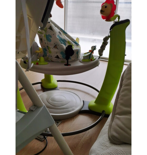 Evenflo美国婴儿跳跳椅健身架宝宝弹
值得买吗？是哪里生产的？