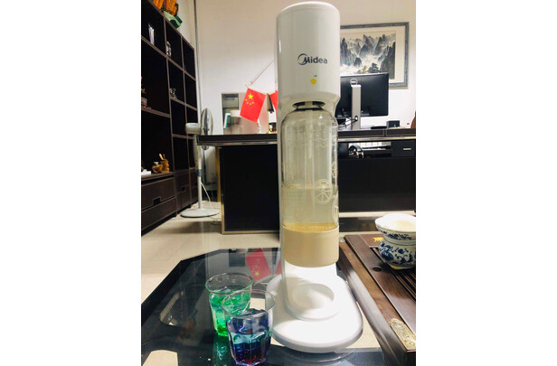 美的气泡水机漏气