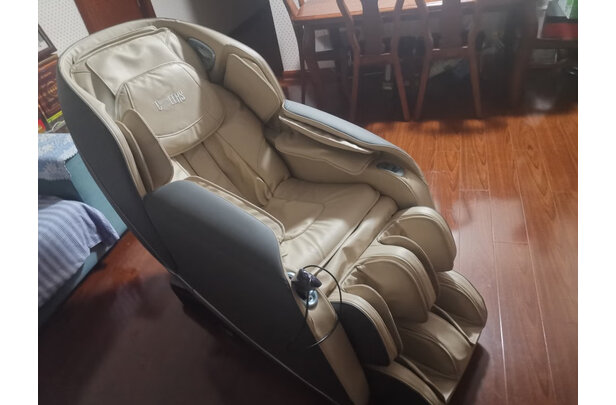 芝华仕头等舱按摩椅m580