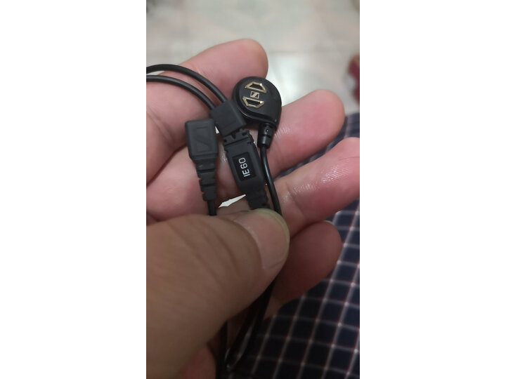 铁三角ls50is和森海塞尔ie60哪个好?各个型号有什么区别?