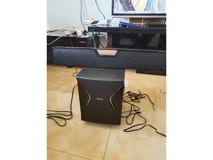 雷蛇利维坦和漫步者g7000哪个好?有区别吗?