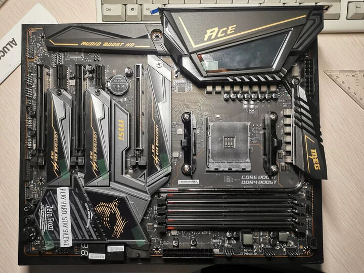 微星meg x570 godlike怎么样?性价比高吗?