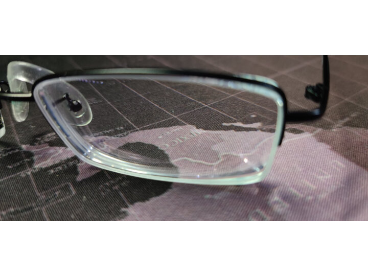 依视路(ESSILOR)单光1.601特薄钻晶A4非球面防蓝光学生双面防紫外线远近视树脂眼镜片库存一片装