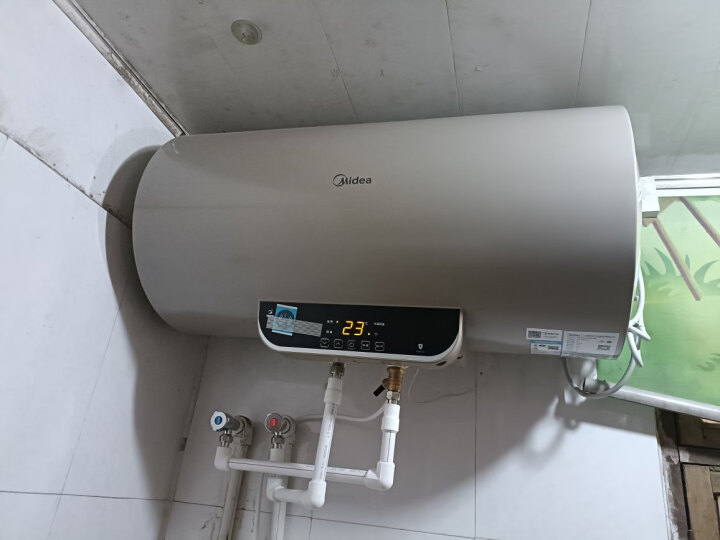 美的（Midea）60升储水式家用电热水器 升级3200W速热 5.3倍大水量一级能效智能家电摩卡金F60-15WB5