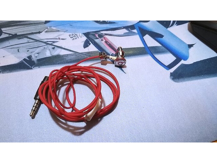 铁三角ckb50与clr100哪个好?有什么区别